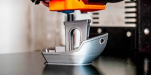 FFF 3D Printer printing 3D boat