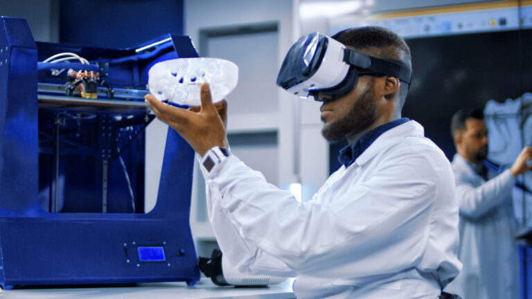 3D Printer developing 3d heart