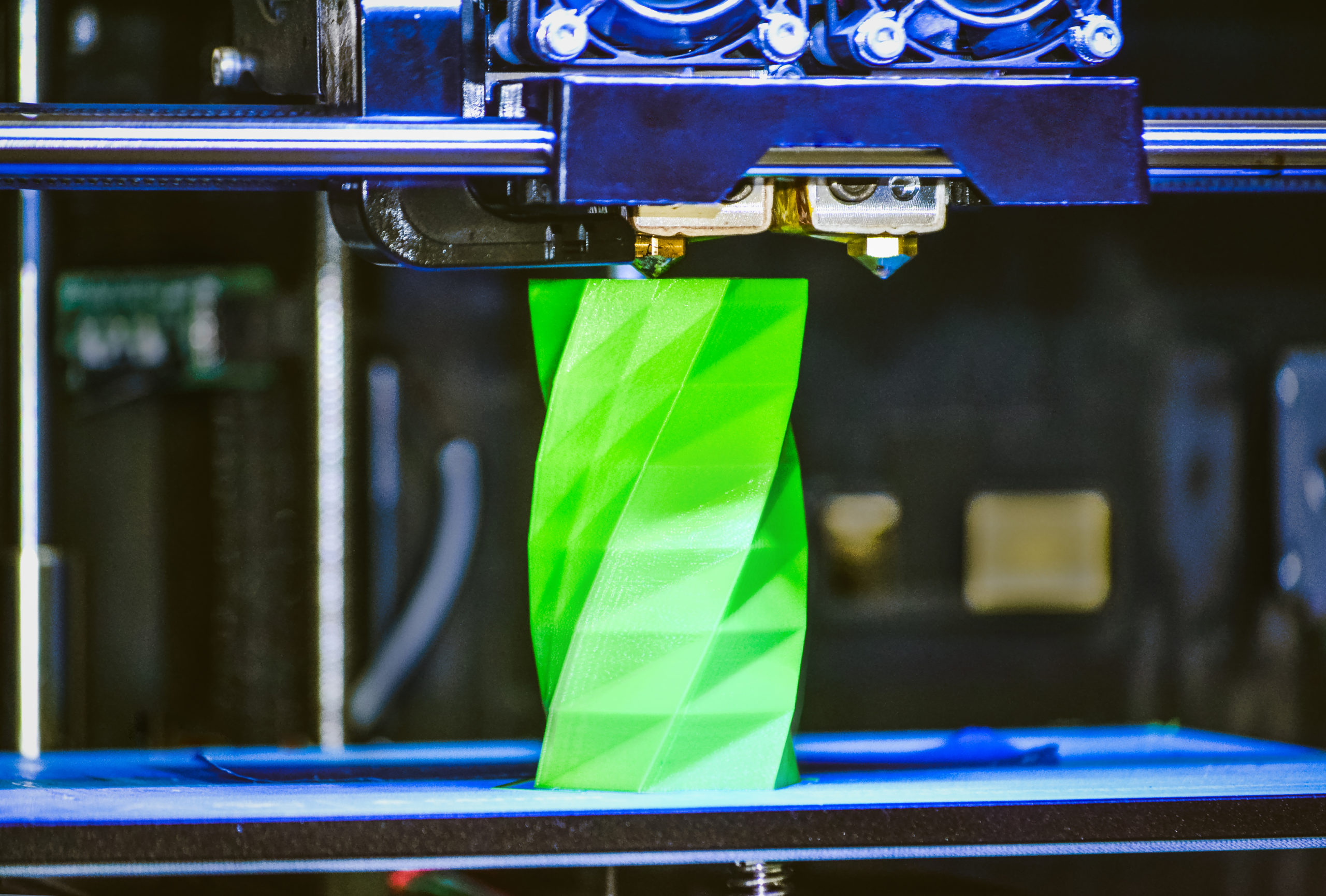 3D Printing Vs. Injection Molding is shown in difference of making plastic parts.